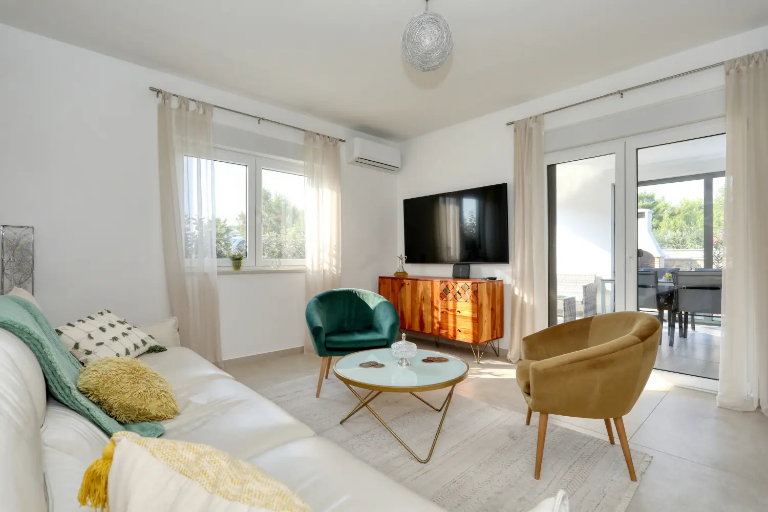 Wohnzimmer von Zorona Villa