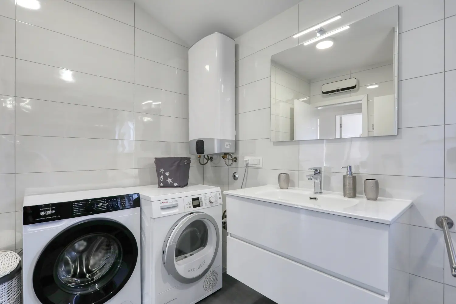 Badezimmer von Zorona Villa