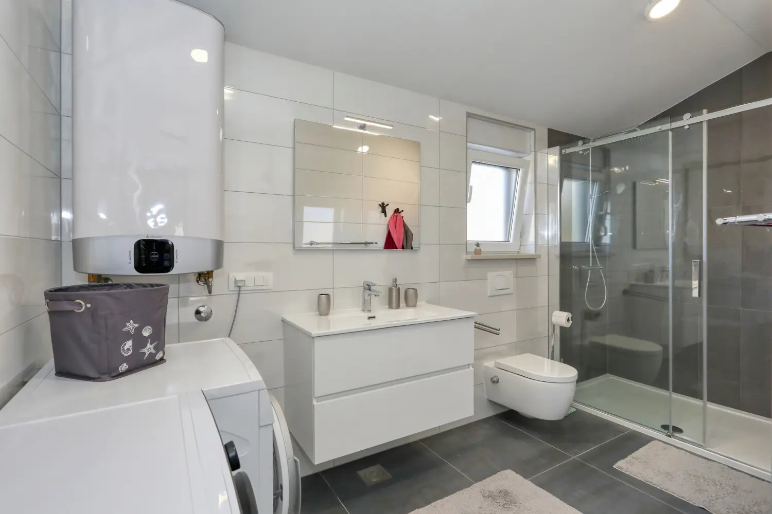 Badezimmer von Zorona Villa